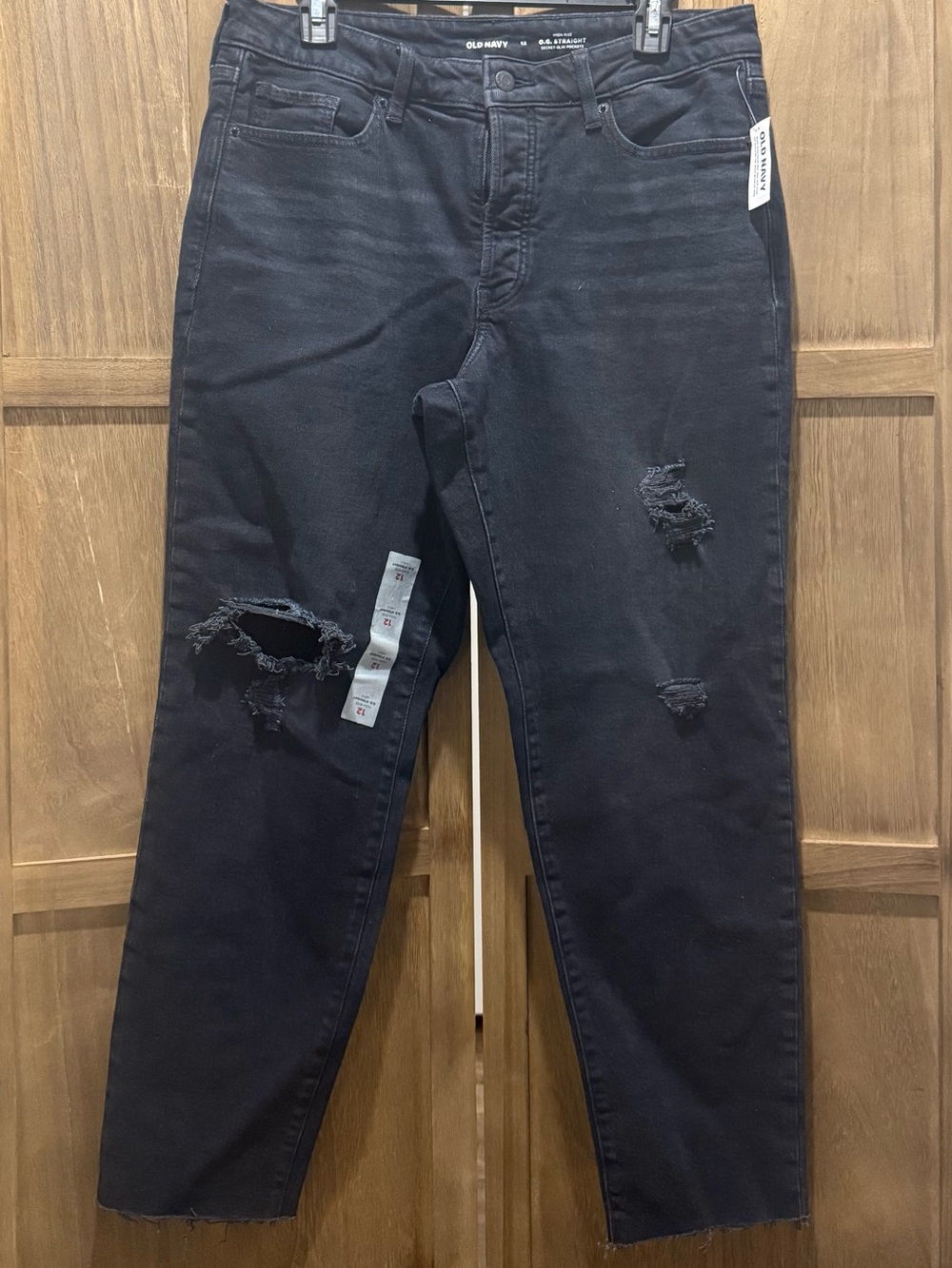 NWT. Women's Old Navy Men's Black Distressed Slim Jeans - Picture 2 of 9